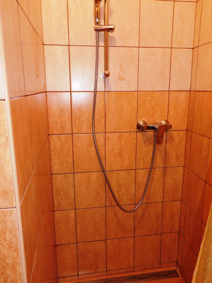 Hubertus Fogadó Csesznek Exterior foto
